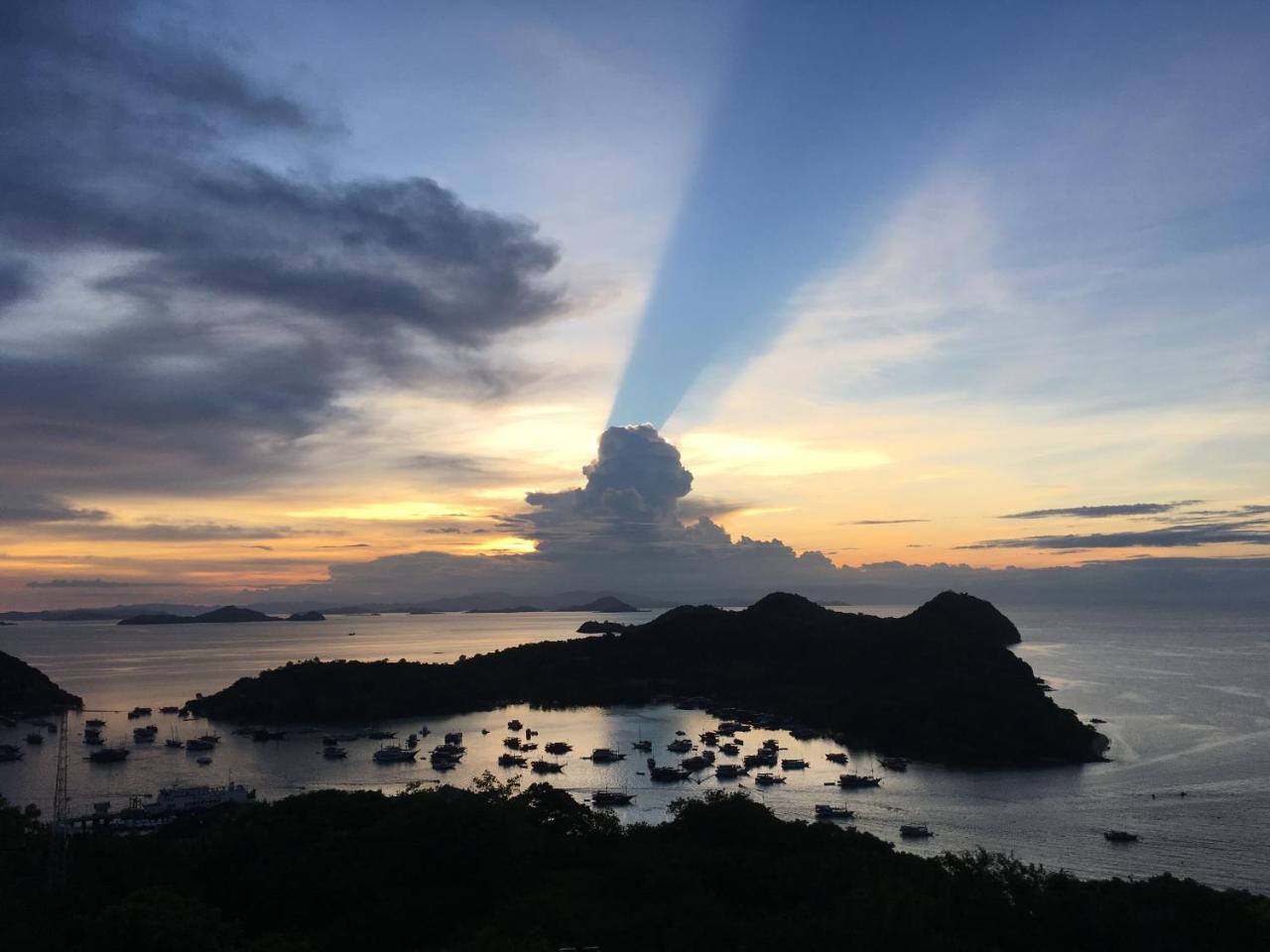 Bajo Sunset Hostel Labuan Bajo Exteriér fotografie